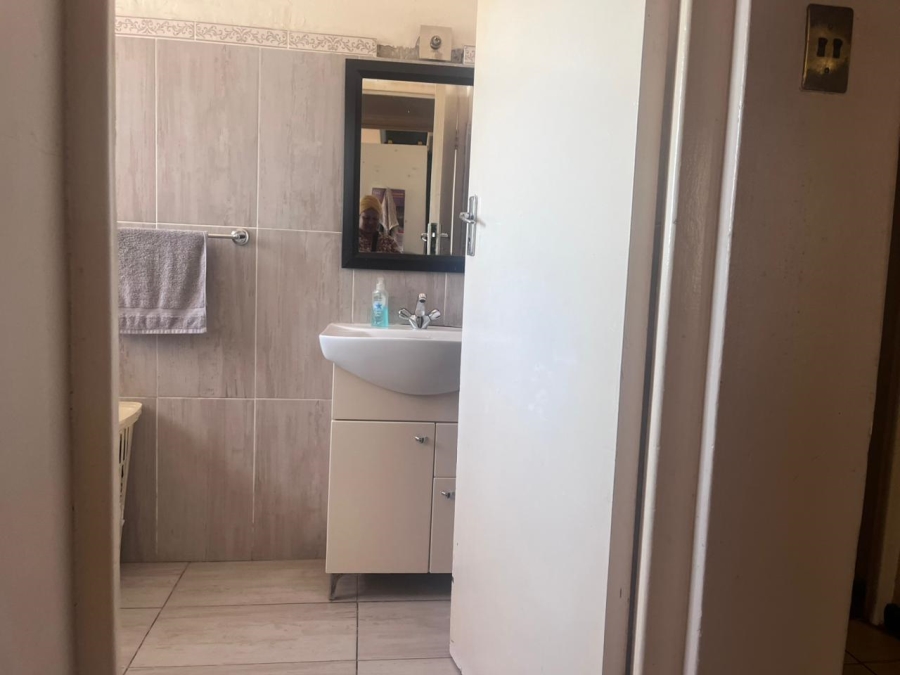 5 Bedroom Property for Sale in Walmer Estate Western Cape